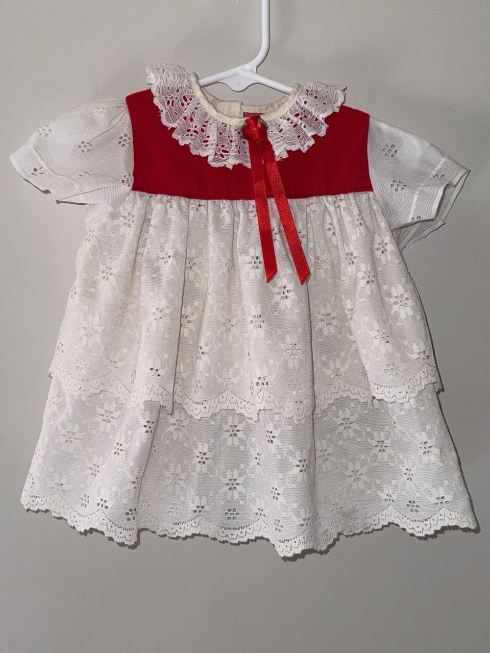 VTG Roanna Baby Girl Red Velvet & White Eyelet
Lace Holiday Dress 9 months
